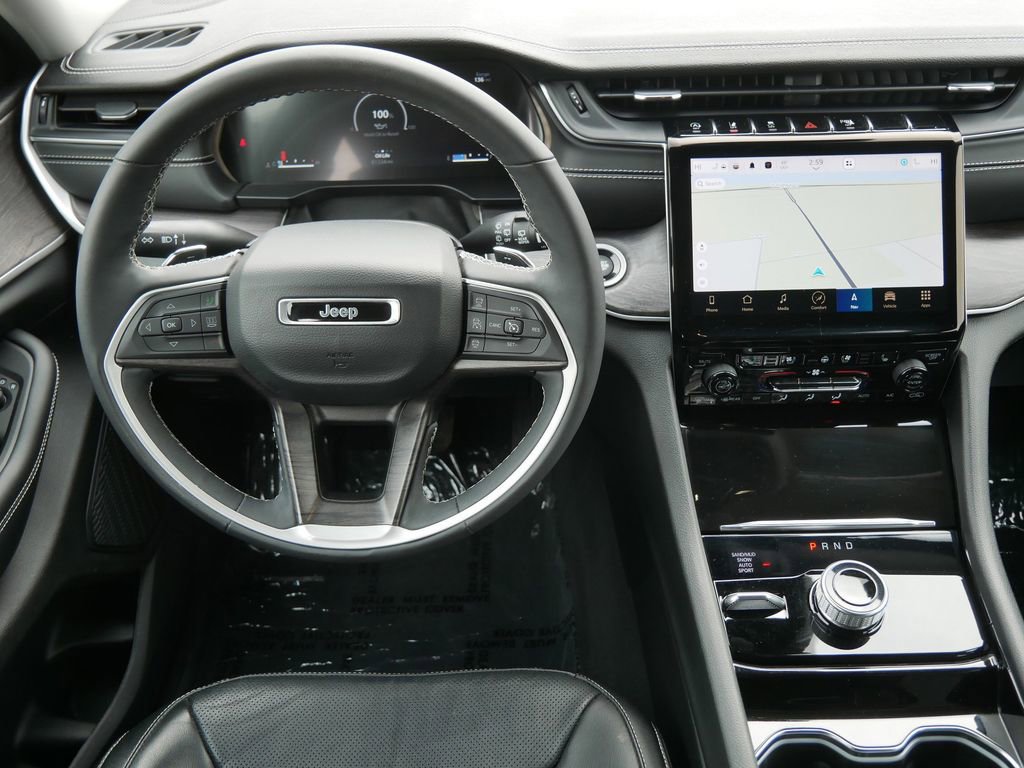 Used 2023 Jeep Grand Cherokee L Limited w/ Luxury Tech Group II AWD/4WD image 15