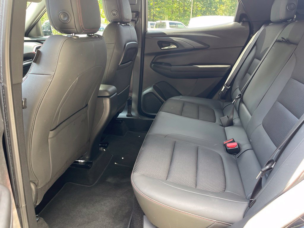 Used 2022 Chevrolet TrailBlazer RS FWD image 15