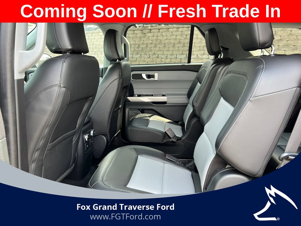 Certified 2023 Ford Explorer XLT w/ Equipment Group 202A AWD/4WD image 4