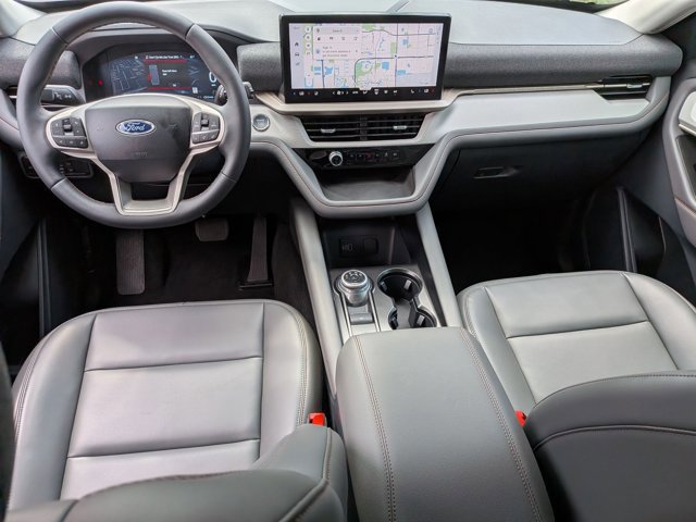 Certified 2026 Ford Explorer Active w/ Active Comfort Package RWD image 17