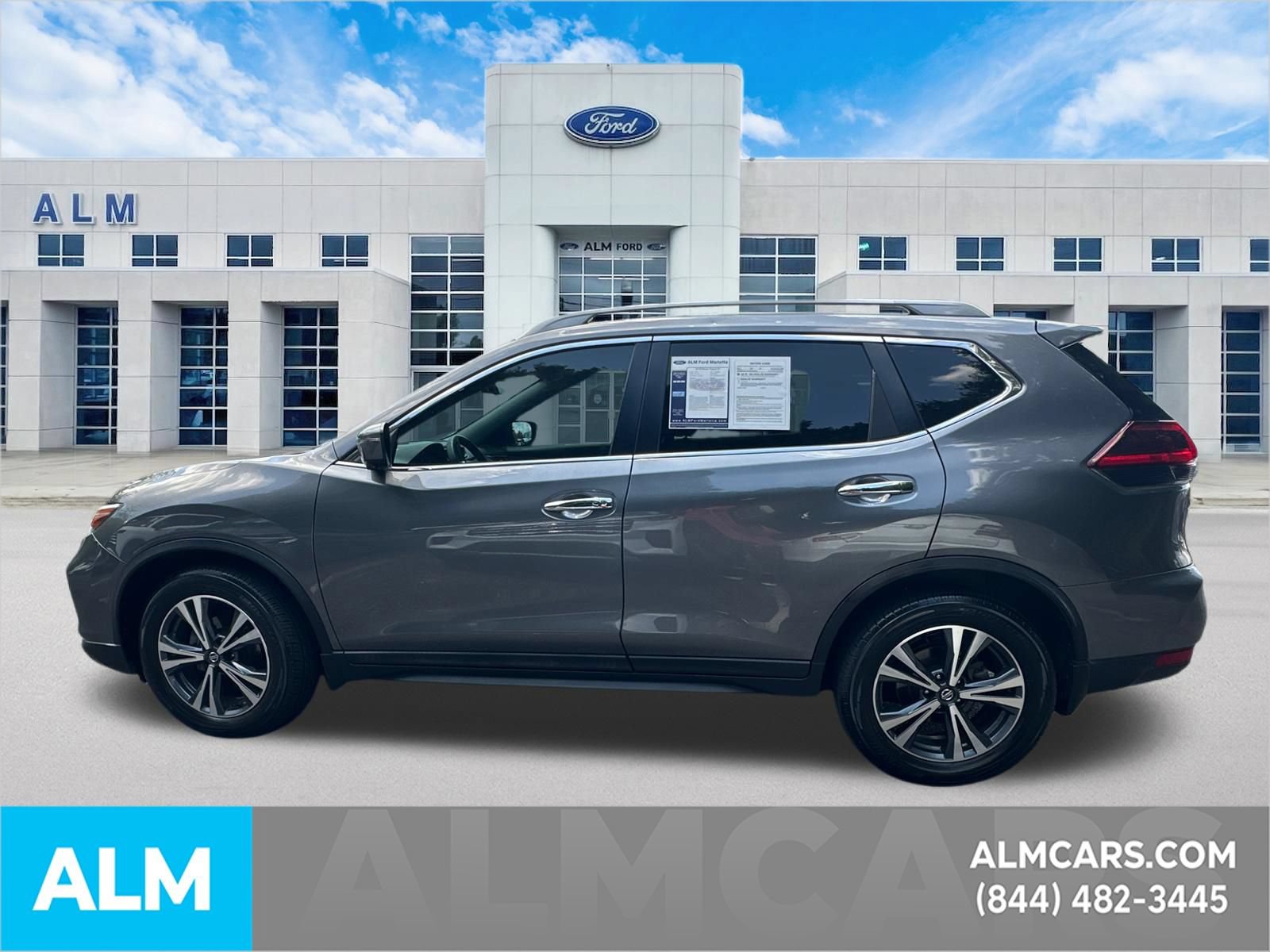 Used 2019 Nissan Rogue SV w/ Premium Package FWD image 9