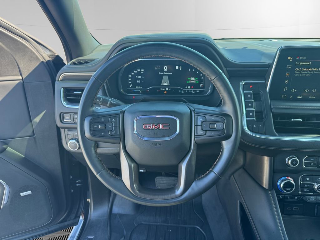Used 2023 GMC Yukon XL AT4 w/ Technology Package image 12