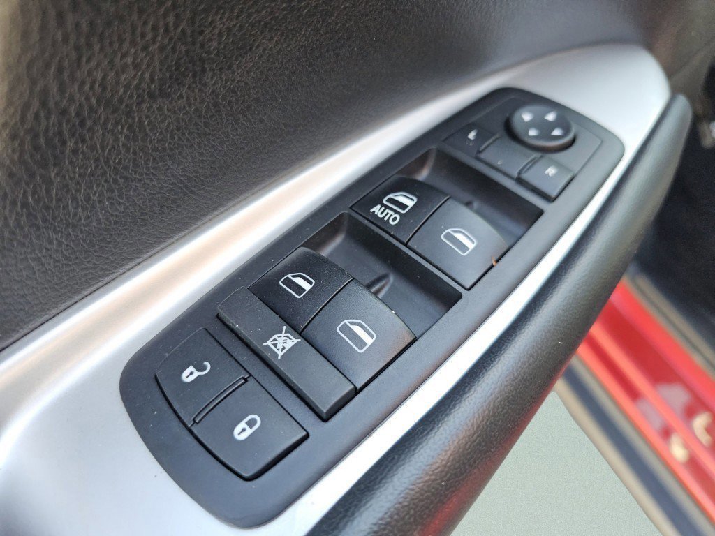 Used 2017 Dodge Journey SE w/ Flexible Seating Group FWD image 27