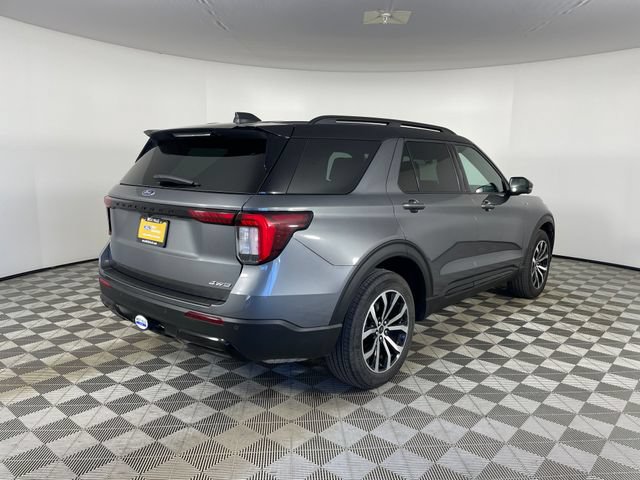 Certified 2025 Ford Explorer ST-Line AWD/4WD image 23