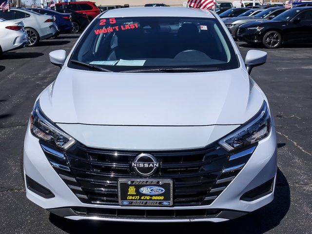 Used 2025 Nissan Versa SV image 8