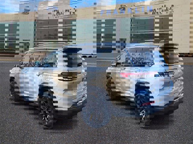 Used 2022 Jeep Grand Cherokee L Limited w/ Luxury Tech Group II image 5