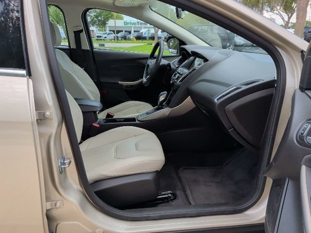 Certified 2017 Ford Focus Titanium FWD image 17
