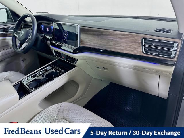 Used 2024 Volkswagen Atlas SEL Premium R-Line image 36