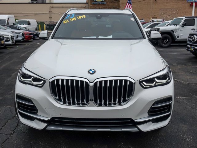 Used 2023 BMW X5 xDrive40i w/ Premium Package AWD/4WD image 5