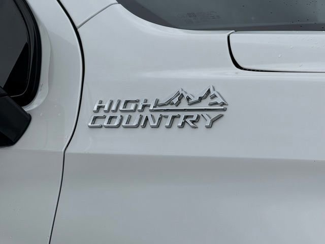 Used 2025 Chevrolet Tahoe High Country image 10