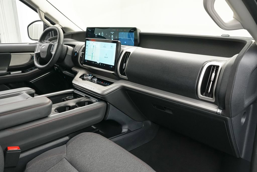 Certified 2025 Ford Expedition Max Active image 26