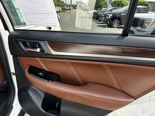 Used 2019 Subaru Outback 3.6R Touring AWD/4WD image 40