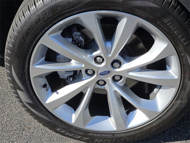 Certified 2022 Ford Explorer Platinum w/ Equipment Group 601A image 30