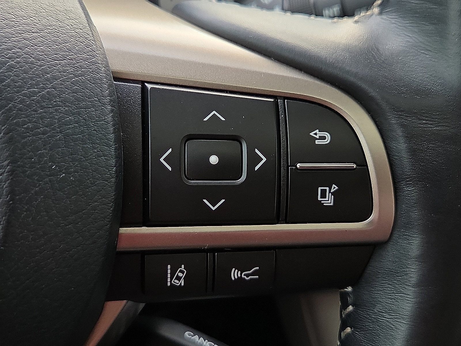 Used 2020 Lexus RX 350L Premium w/ Premium Package AWD/4WD image 20