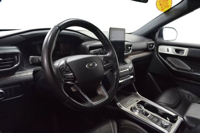Certified 2020 Ford Explorer Platinum w/ Premium Technology Package AWD/4WD image 10