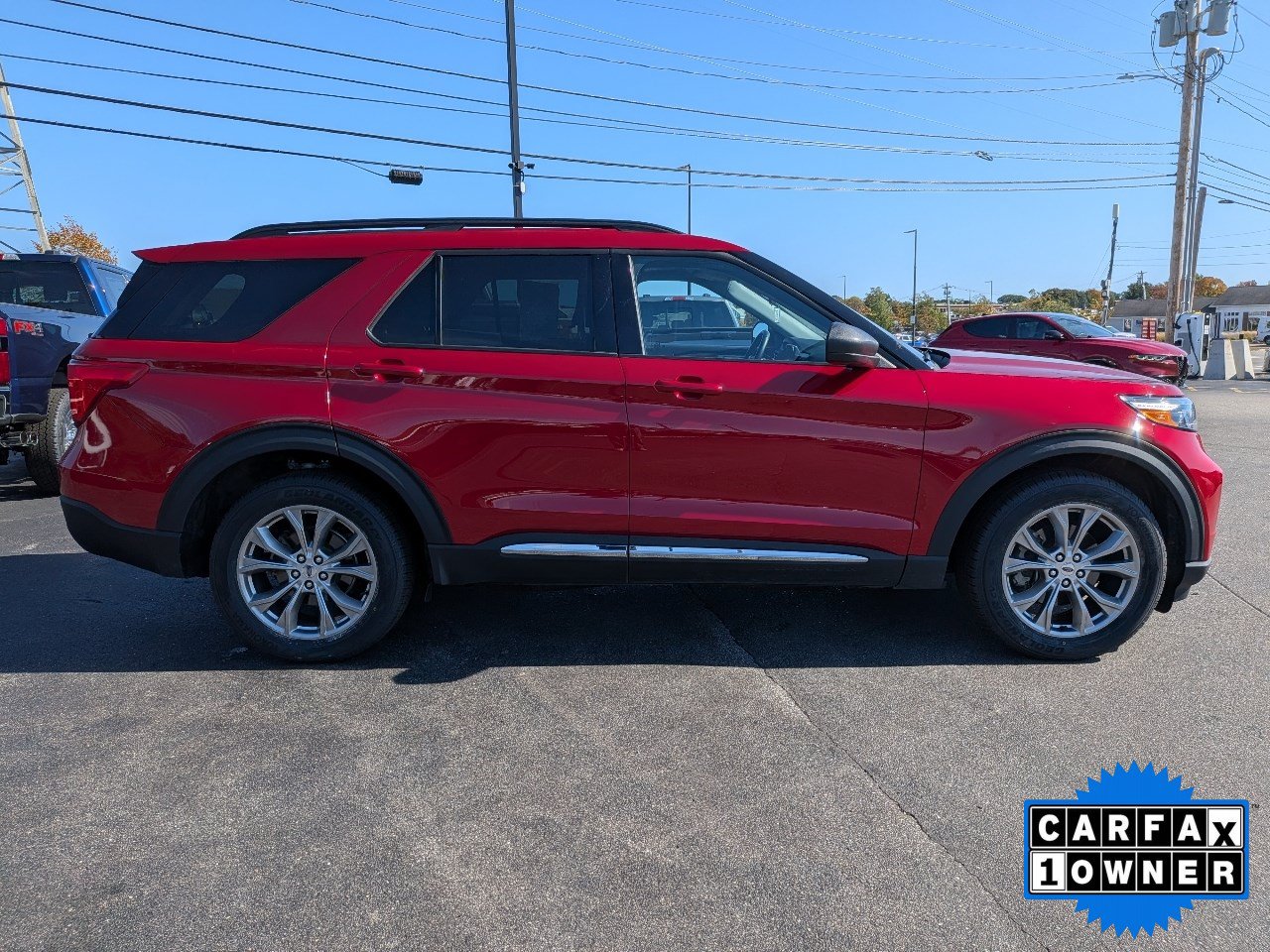 Certified 2023 Ford Explorer XLT w/ Equipment Group 202A AWD/4WD image 3