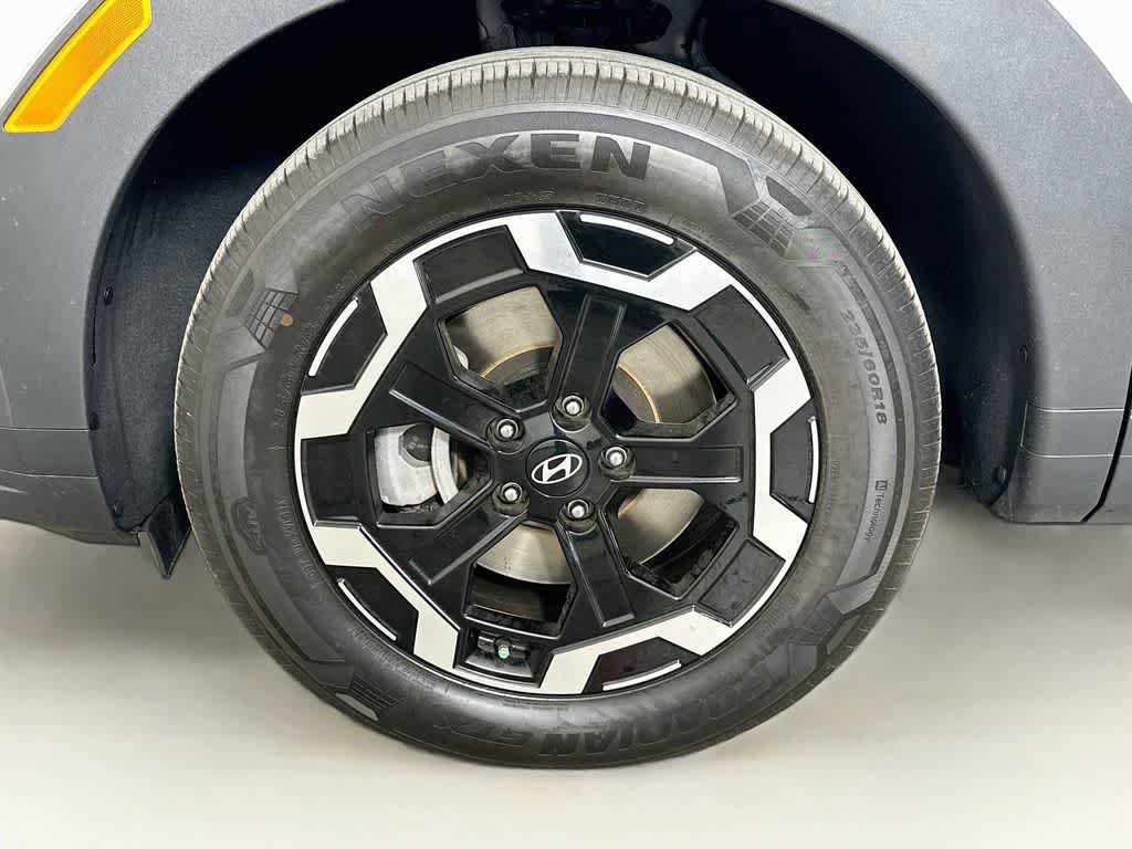 Used 2025 Hyundai Santa Fe SEL FWD image 7