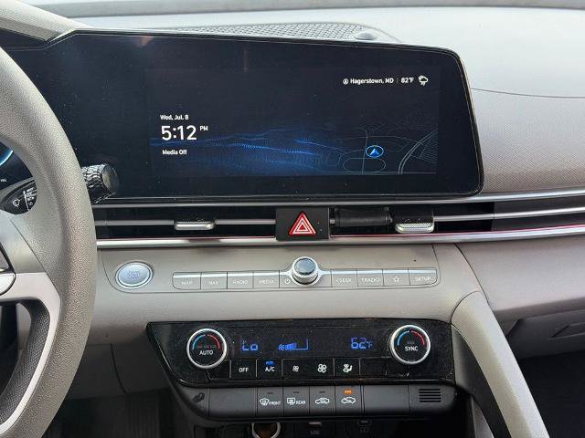 Used 2024 Hyundai Elantra SEL FWD image 20