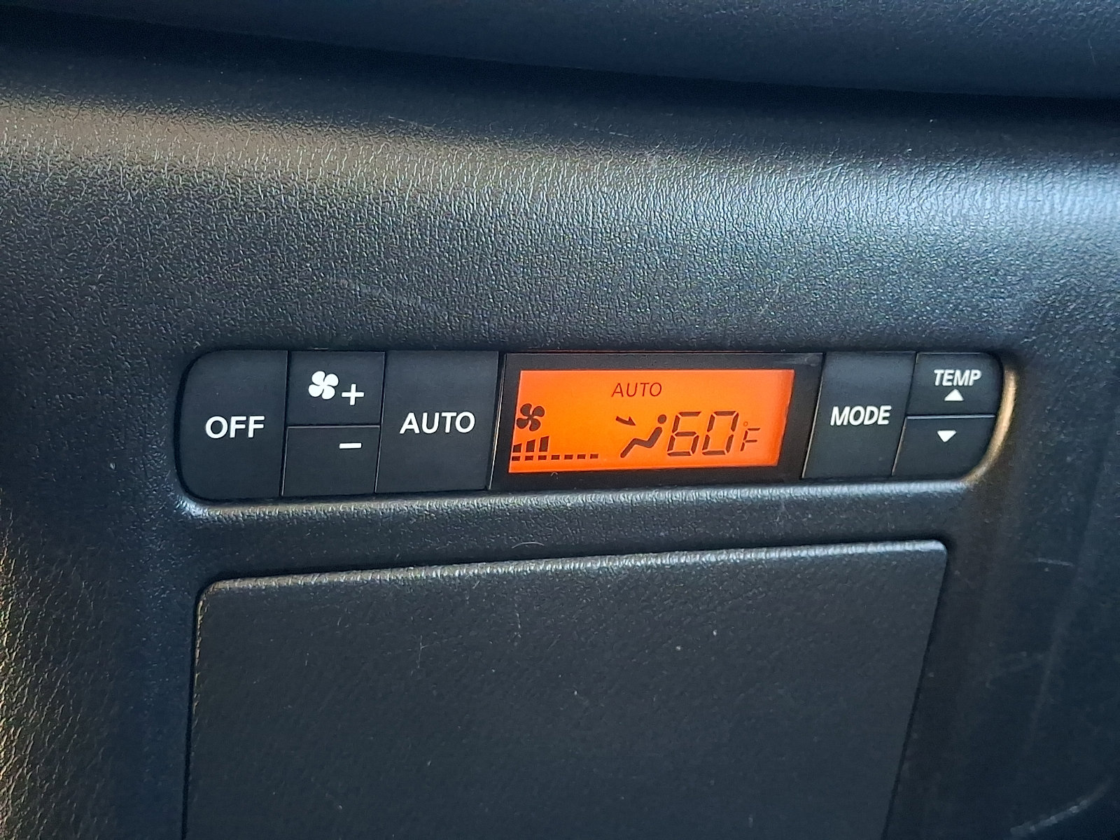 Used 2017 Nissan Armada SV w/ Driver Package RWD image 13