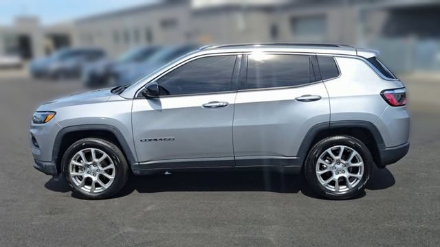 Used 2022 Jeep Compass Latitude AWD/4WD image 6