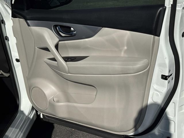 Used 2020 Nissan Rogue Sport SL w/ Premium Package image 34