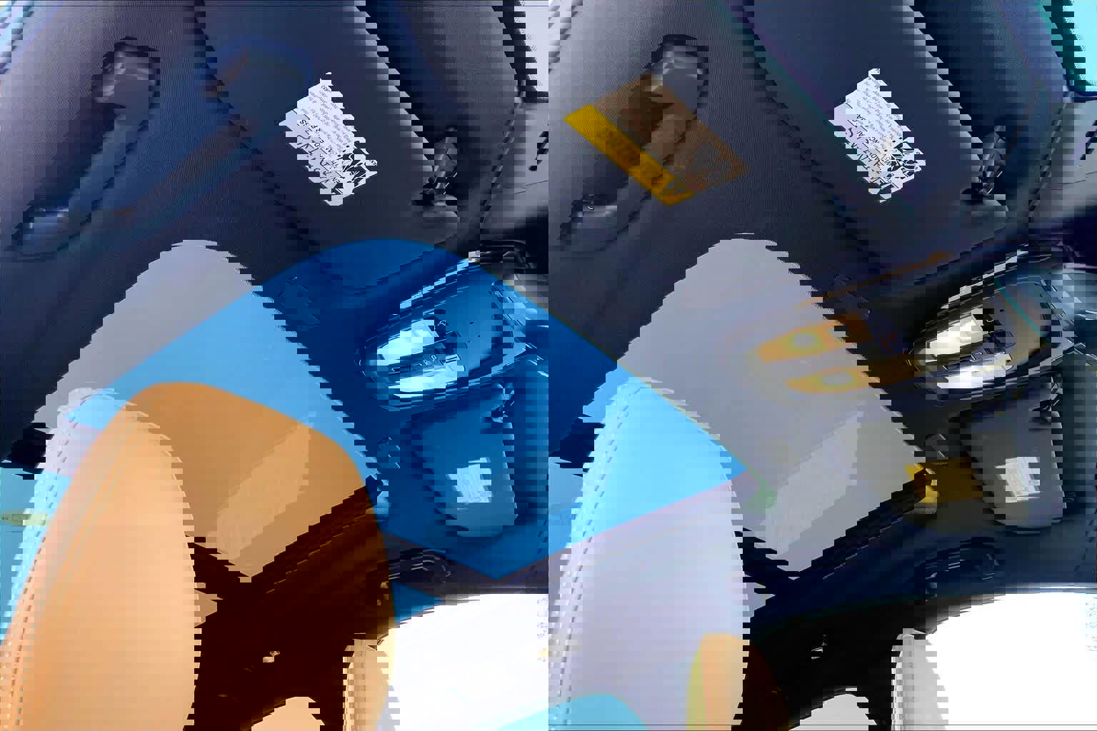 Used 2024 Volvo XC60 B5 Ultimate image 13