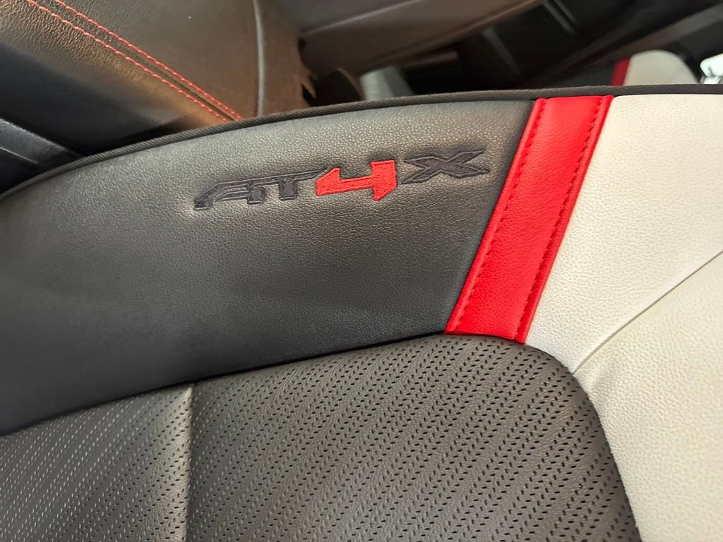 Used 2024 GMC Canyon AT4X image 31