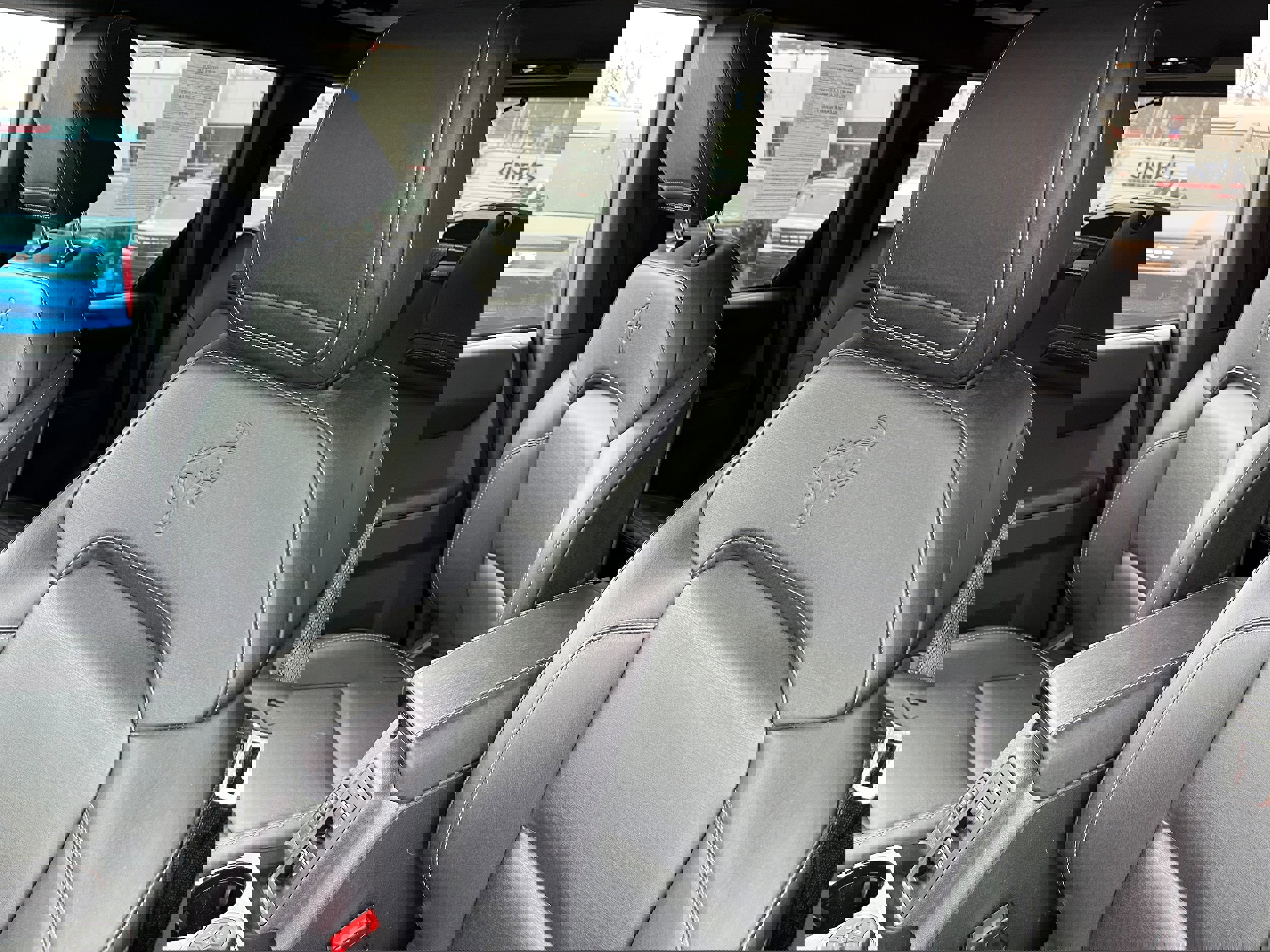 Certified 2025 Ford Bronco Badlands image 9