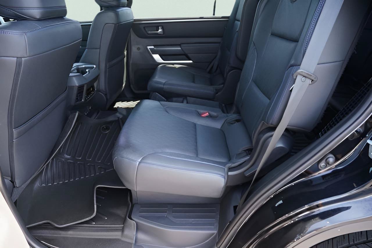 Used 2024 Toyota Sequoia Platinum AWD/4WD image 13