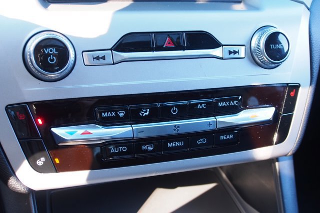 Certified 2024 Ford Explorer XLT w/ Equipment Group 202A image 28