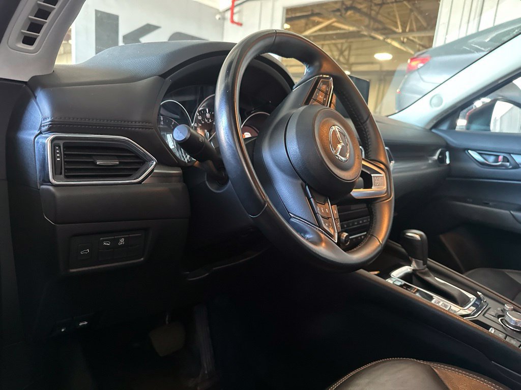 Used 2025 MAZDA CX-5 AWD 2.5 S w/ Preferred Package image 14