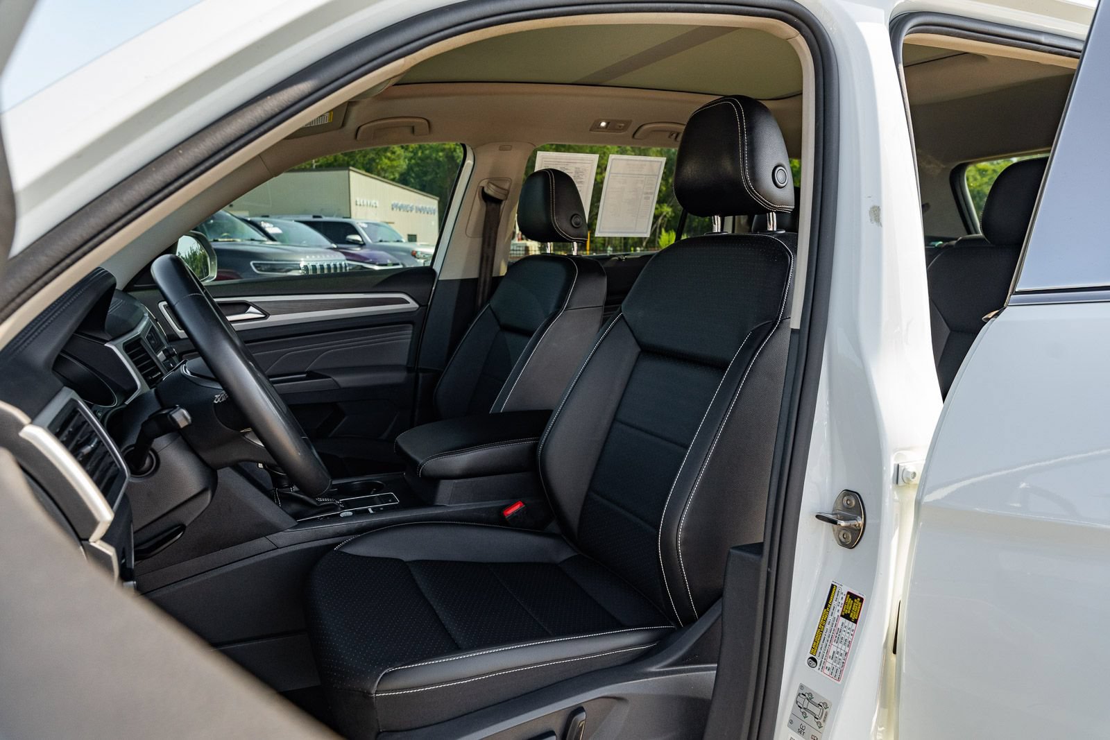 Used 2021 Volkswagen Atlas SE w/ Panoramic Sunroof Package FWD image 20