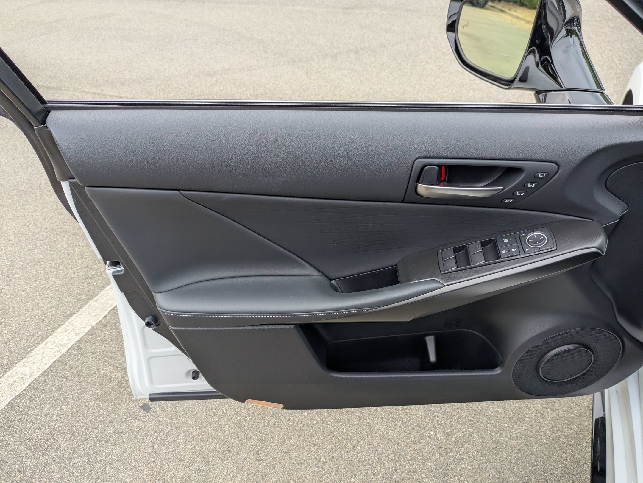 Used 2023 Lexus IS 350 F Sport RWD image 15