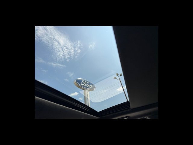 Used 2021 Nissan Titan Platinum Reserve w/ Moonroof Package AWD/4WD image 29