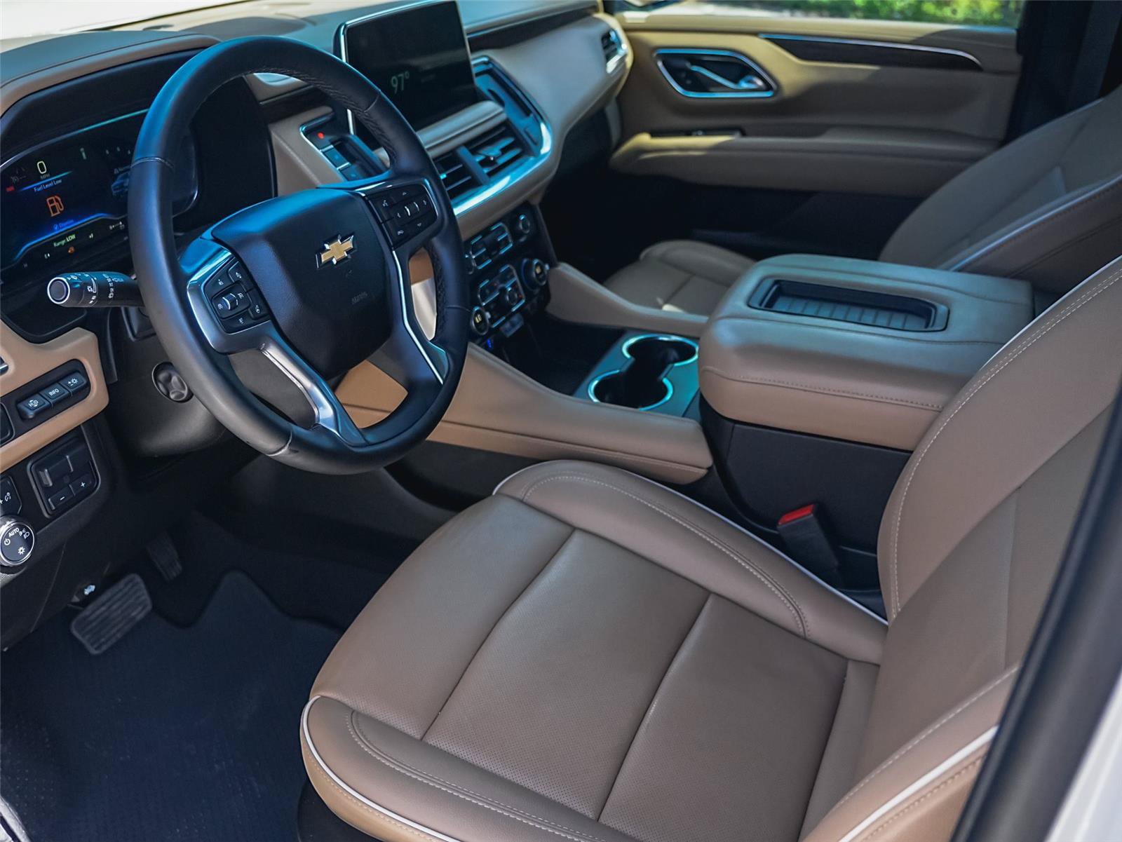 Used 2024 Chevrolet Tahoe Premier AWD/4WD image 10