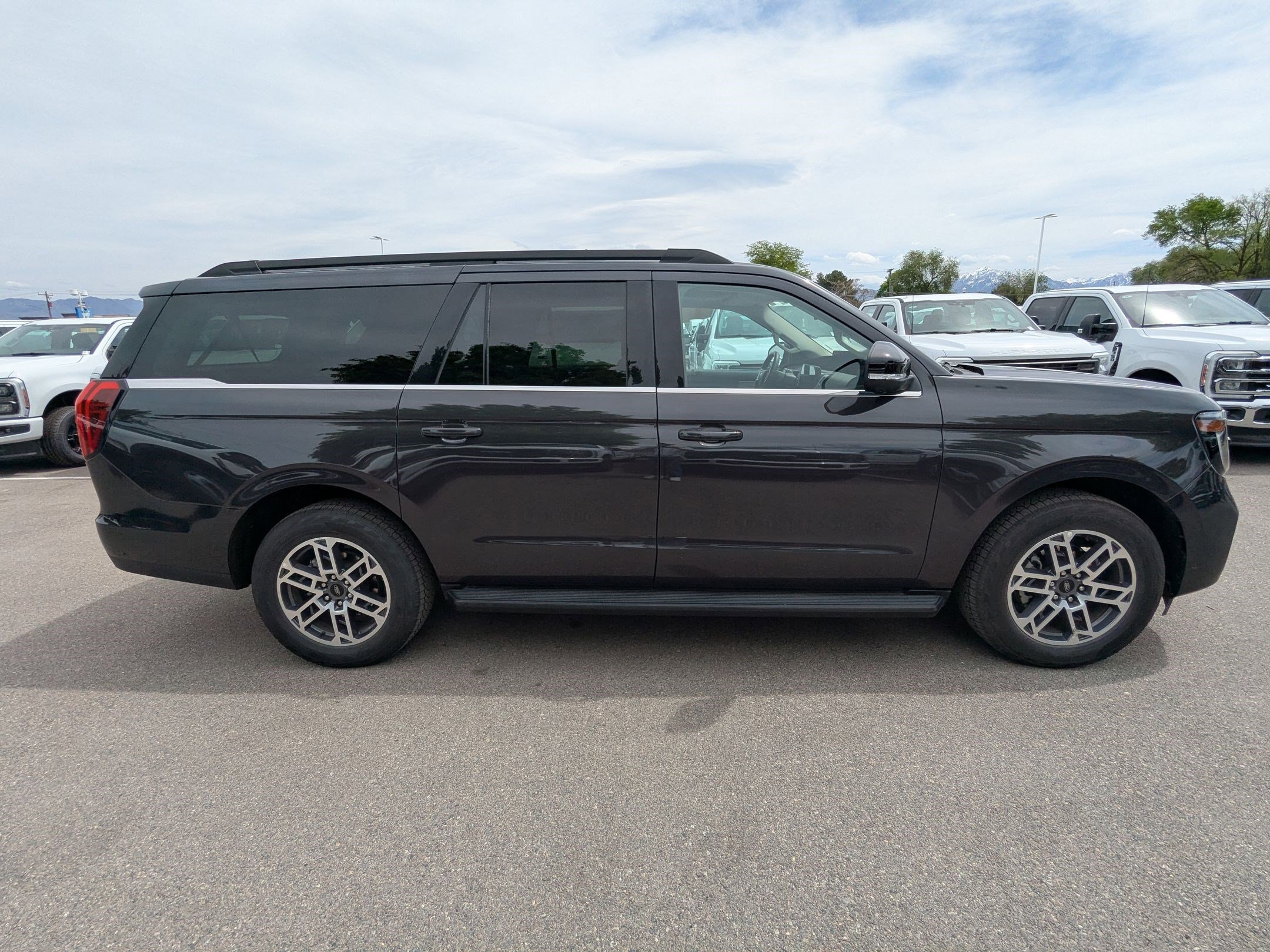 Certified 2025 Ford Expedition Max Active AWD/4WD image 2