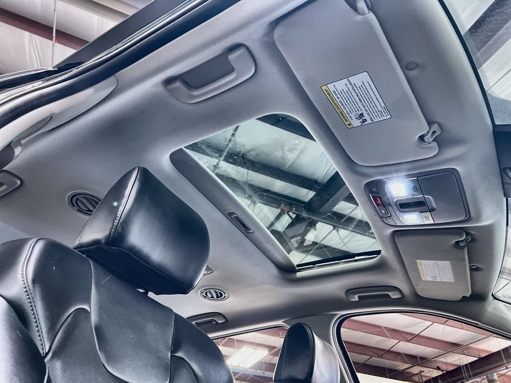 Used 2025 Kia Telluride S FWD image 30