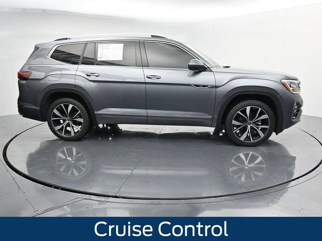 Used 2024 Volkswagen Atlas SEL Premium R-Line AWD/4WD image 12