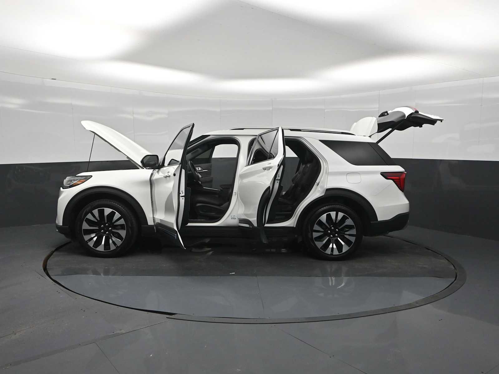 Certified 2026 Ford Explorer Platinum w/ LUX Leather Package AWD/4WD image 61