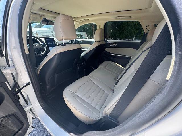 Certified 2022 Ford Edge SEL w/ Convenience Package AWD/4WD image 9