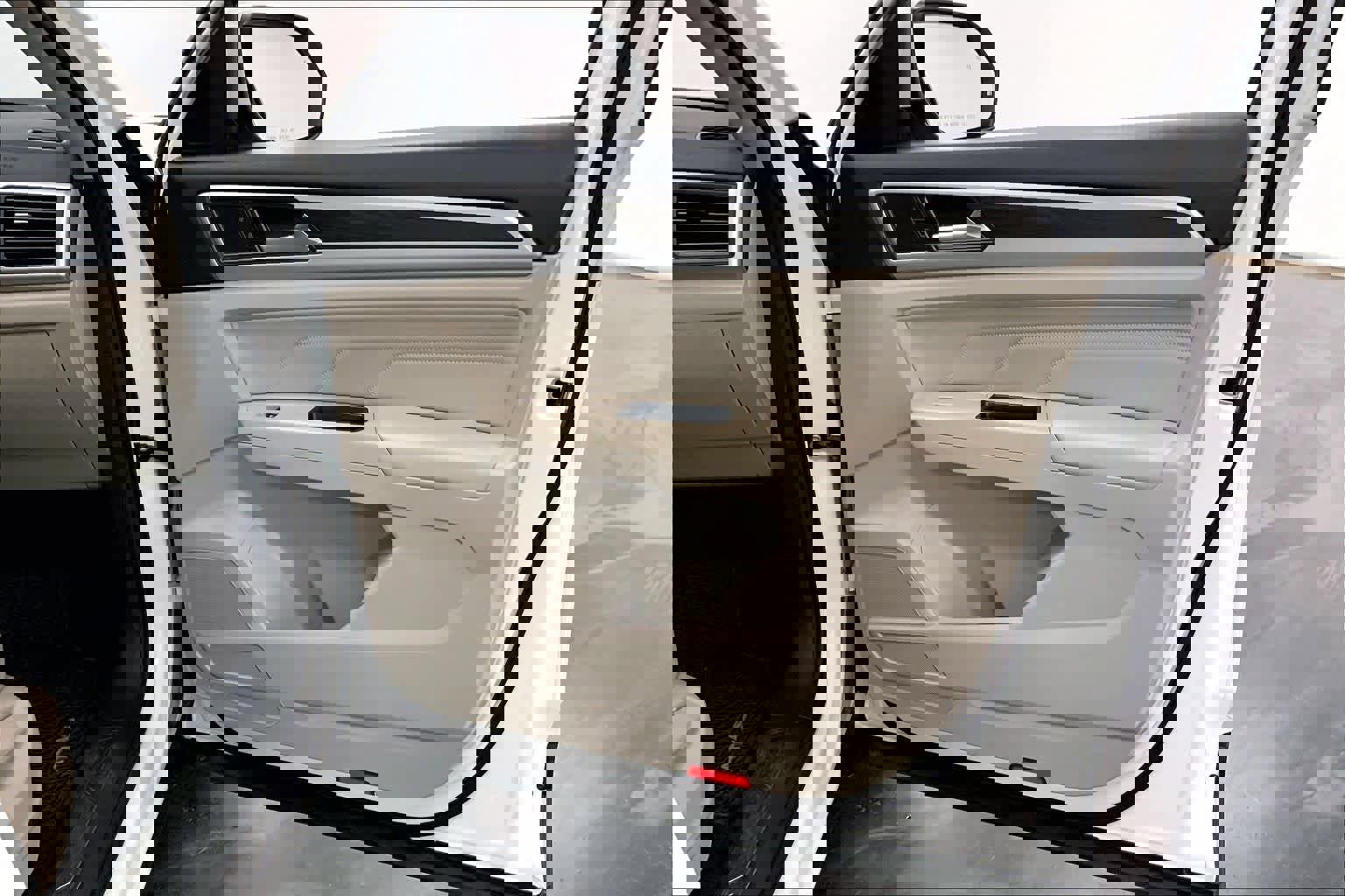 Used 2021 Volkswagen Atlas SE w/ Panoramic Sunroof Package image 20