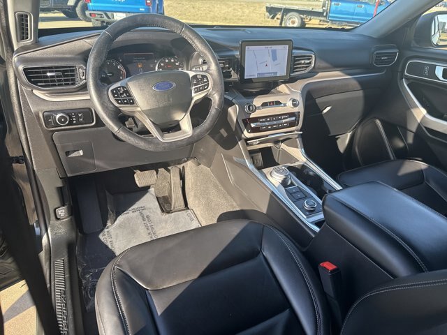 Certified 2022 Ford Explorer XLT w/ Equipment Group 202A AWD/4WD image 19