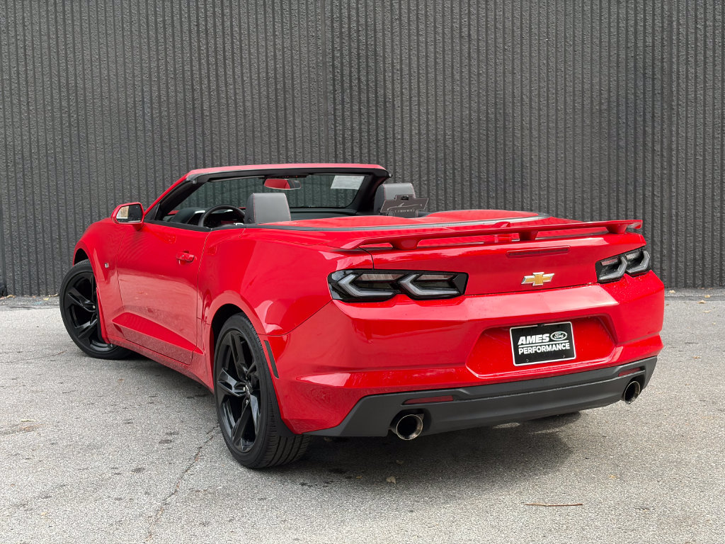 Used 2023 Chevrolet Camaro LT RWD image 5