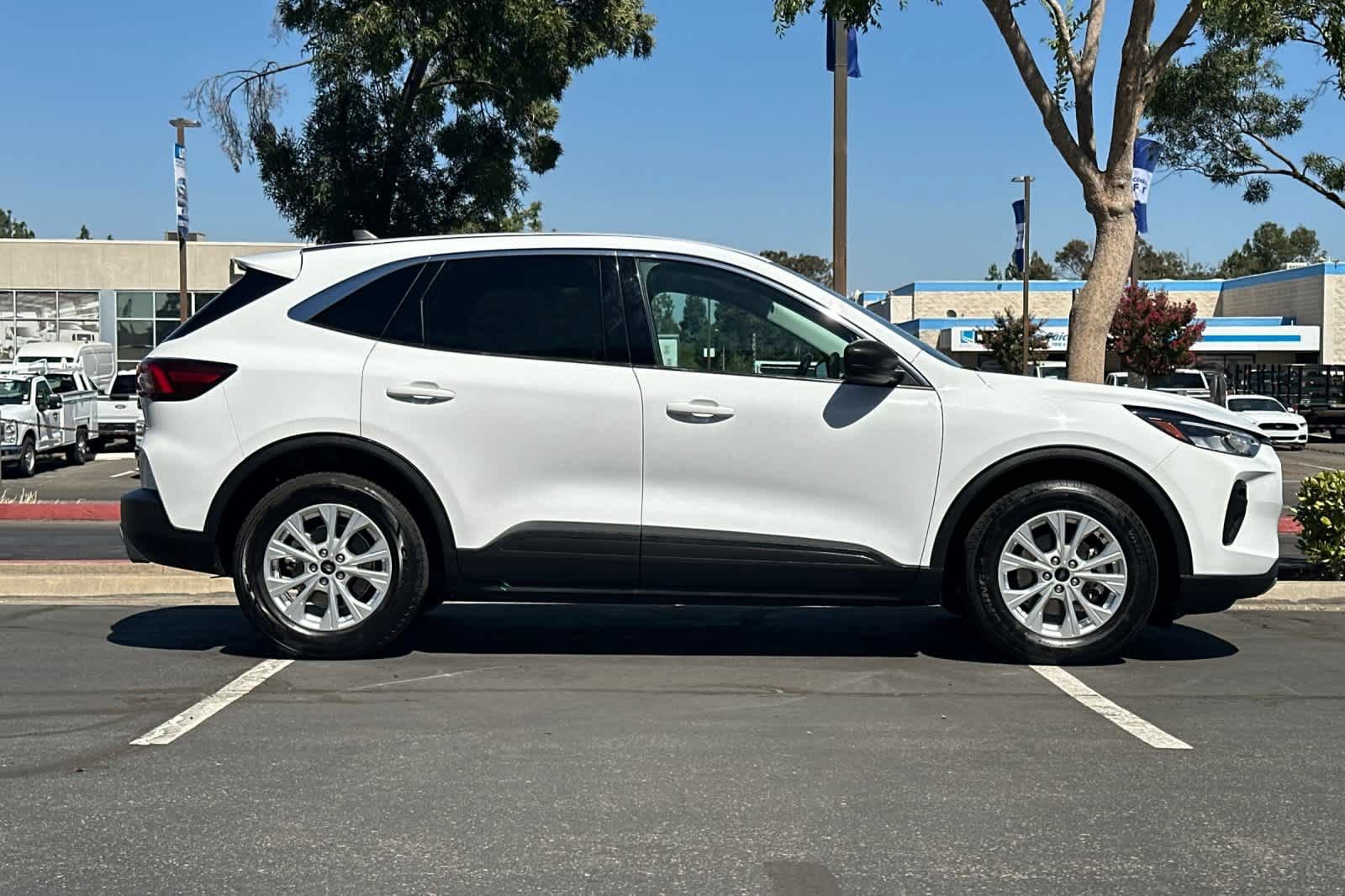 Certified 2024 Ford Escape Active FWD image 9