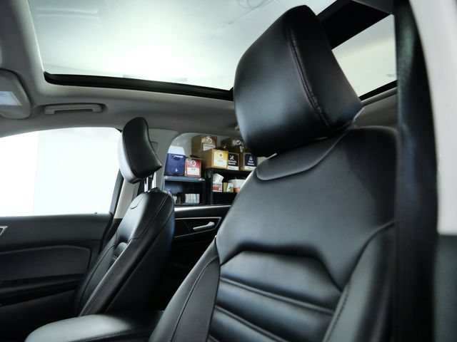 Certified 2024 Ford Edge SEL w/ Convenience Package AWD/4WD image 15