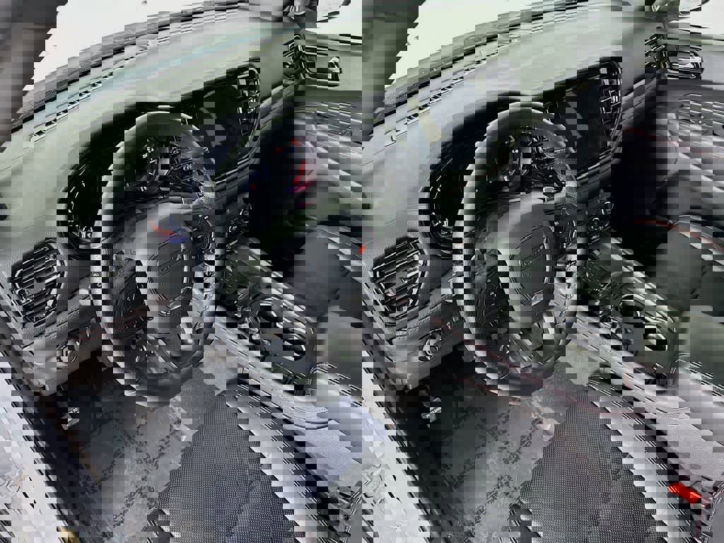 Used 2025 Dodge Durango R/T image 2