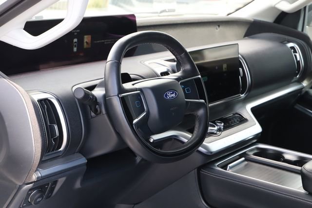Certified 2025 Ford Expedition Max Platinum AWD/4WD image 18