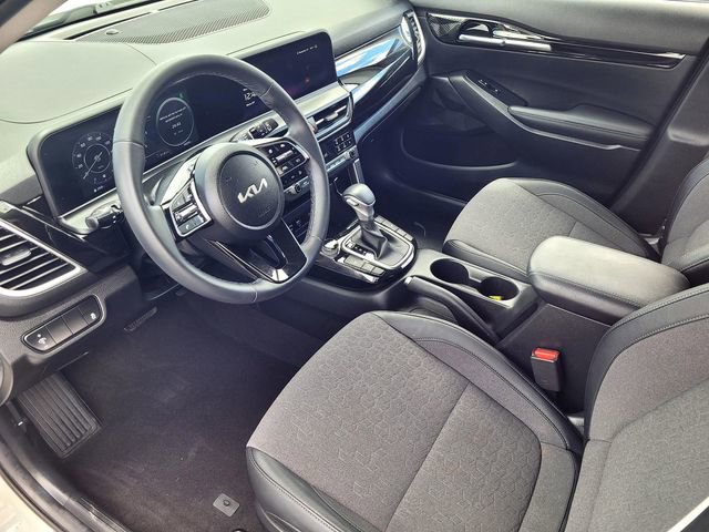Used 2024 Kia Seltos X-Line image 10