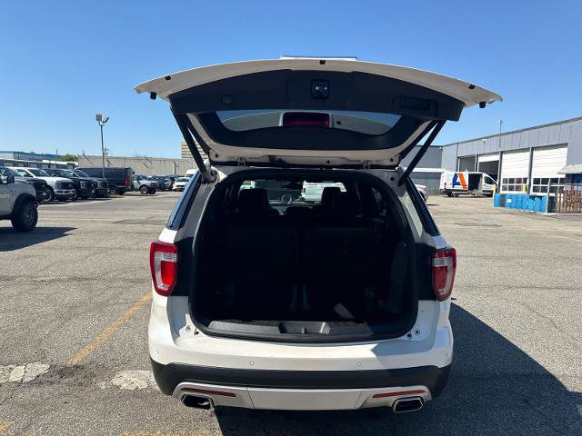 Certified 2017 Ford Explorer Platinum AWD/4WD image 10