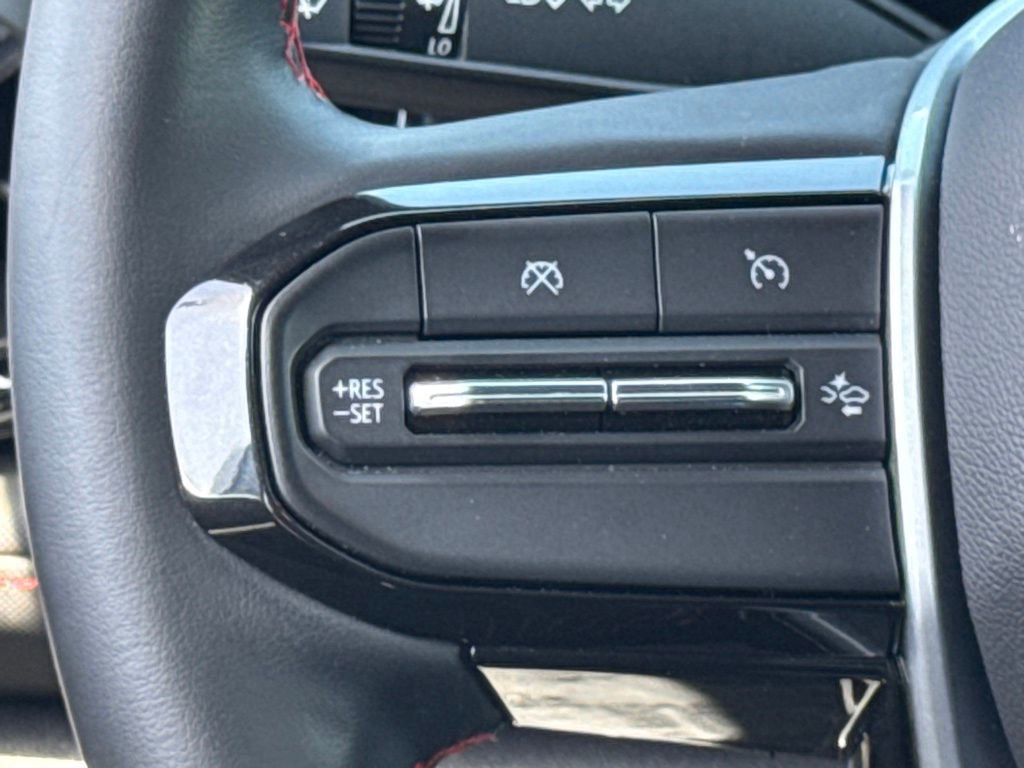 Used 2024 Chevrolet Colorado Z71 w/ Z71 Convenience Package 2 image 22